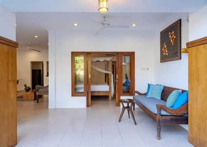 Villa Genta- Petitenget 2br Villa, Walk To Beach!