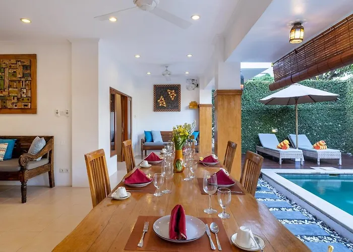 Genta- Petitenget 2br Villa, Walk To Beach! Villa *