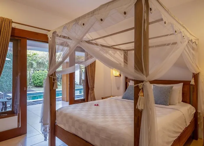 Genta- Petitenget 2br Villa, Walk To Beach! Villa *