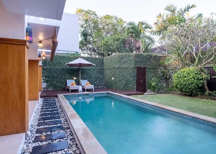 Genta- Petitenget 2br Villa, Walk To Beach! Villa *