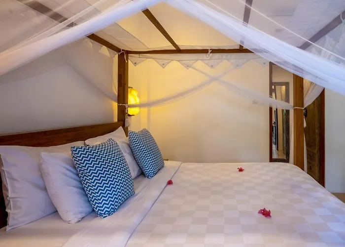 Genta- Petitenget 2br Villa, Walk To Beach! Seminyak (Bali)