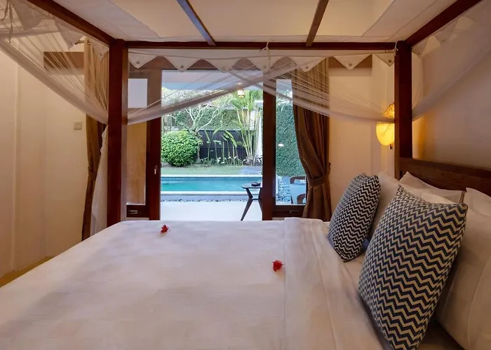 Genta- Petitenget 2br Villa, Walk To Beach! Seminyak (Bali)