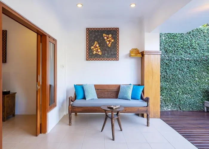 Genta- Petitenget 2br Villa, Walk To Beach! Villa